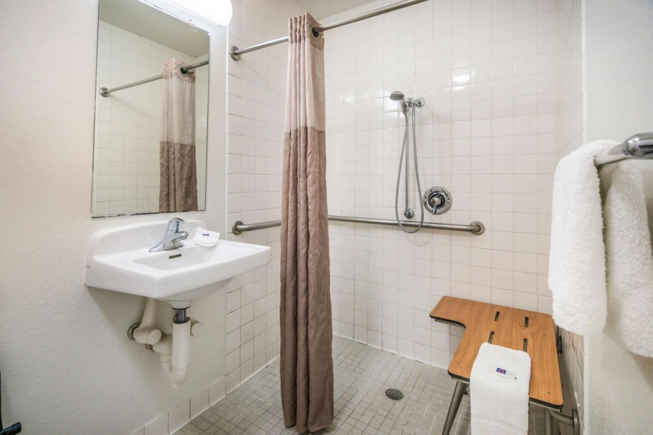 Motel 6-Irving, Tx - Dallas Dış mekan fotoğraf